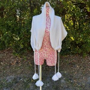 GURU Italian Wool Blend Large Ivory Knit Wrap Sweater Scarf Tassels‎ And Poms